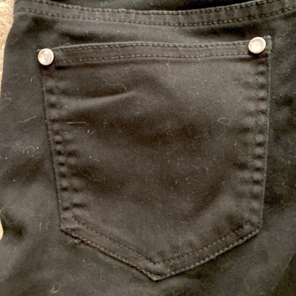 WOMEN’S black Bermuda shorts with rhinestone buttons - Picture 3 of 4